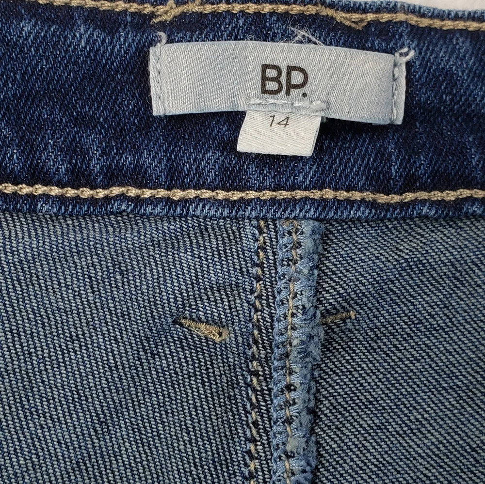 BP. Nordstrom Medium Wash Distressed Stretch MOM Jeans Sz 14 - Picture 3 of 9